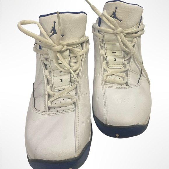 Jordan 3 retro mid rise white, blue and black. Men’s 6.5 women’s 8 - Picture 2 of 6